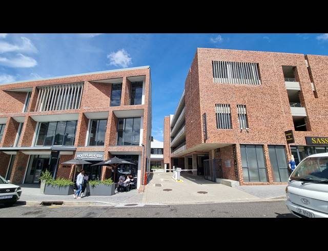 628M² OFFICE TO LET IN SALT RIVER